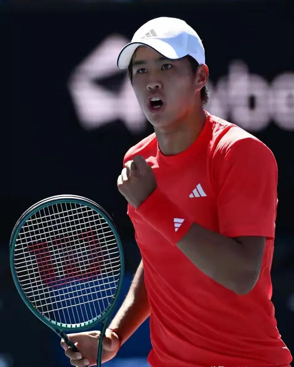 HKA力克KT,Tarzan团战一打五顶尖较量2025世界赛,留下经典瞬间 HKA力克KT,Tarzan团战一打五顶尖较量2025世界赛,留下经典瞬间