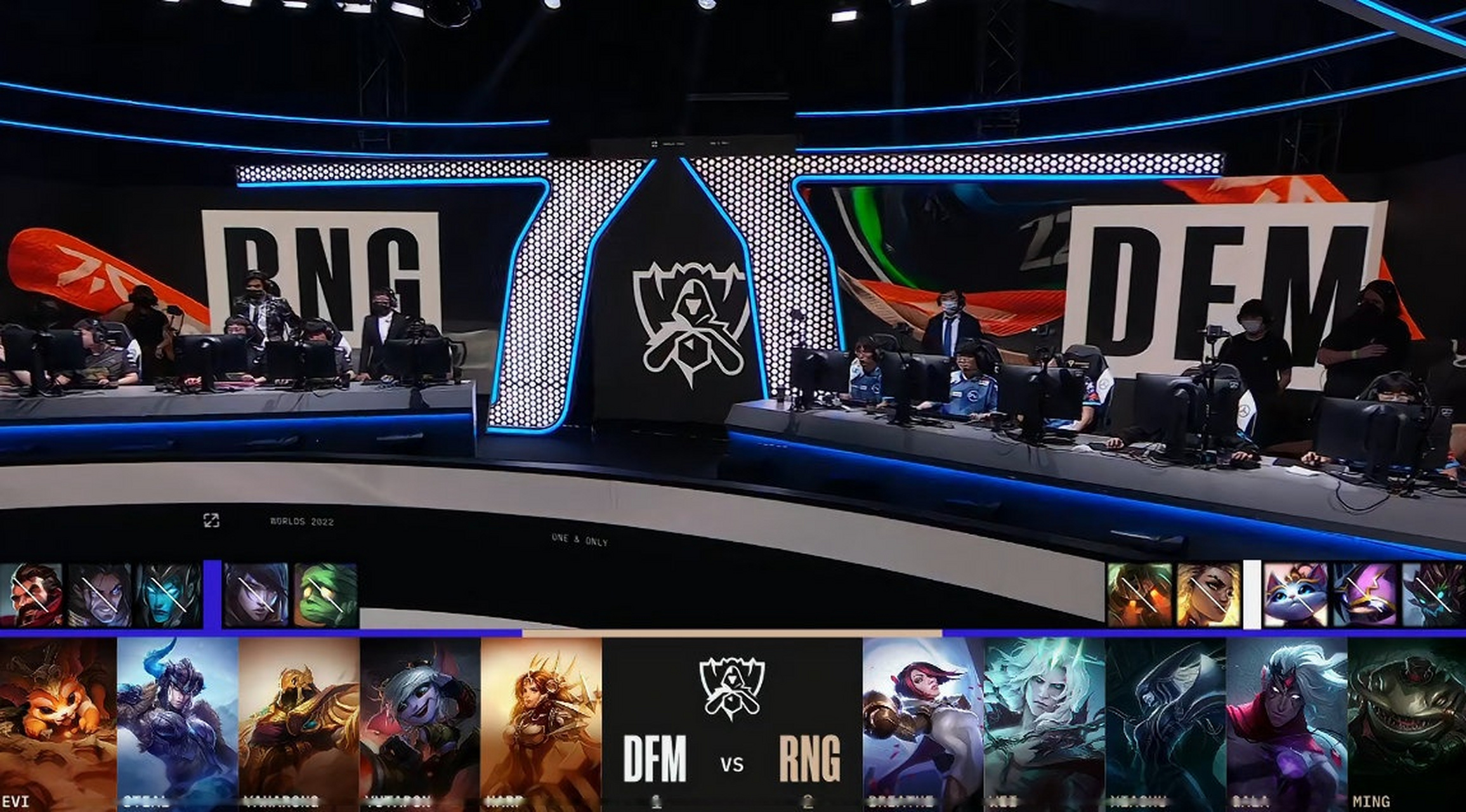 开云平台-RNG力克DFM，Lehends线上压制力十足激烈交锋小组赛，引爆全场热议