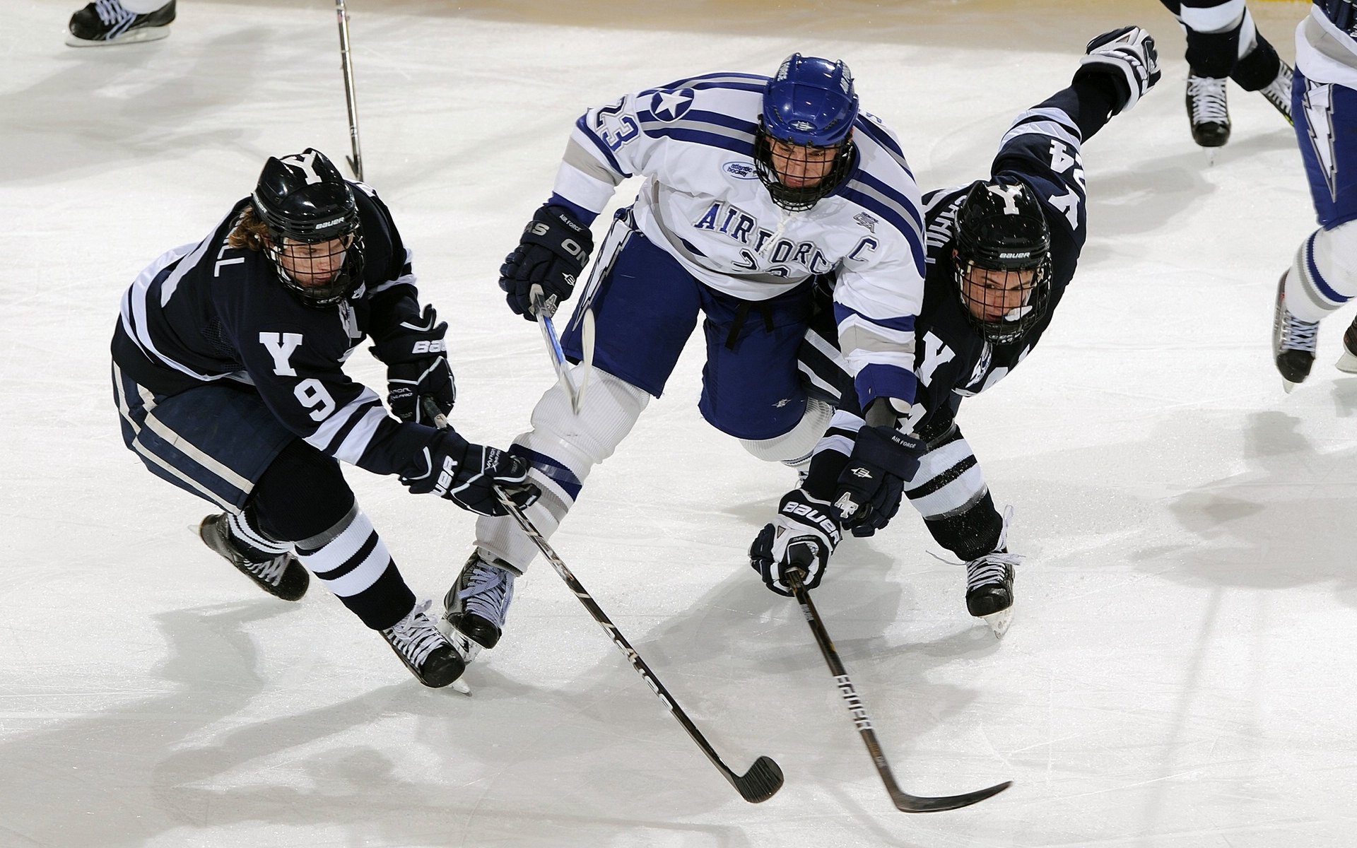 开云体育-美洲豹与丛林法则，哈弗茨如何用存在感重新定义中场角色