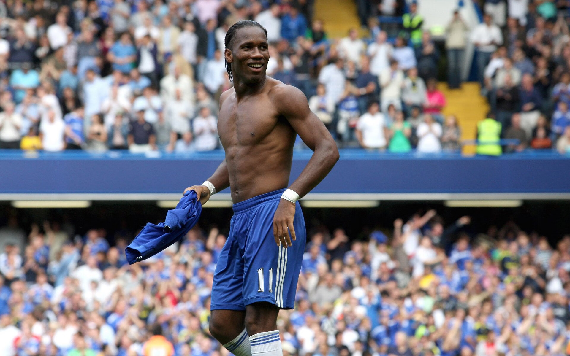 开云体育登录-银箭与黑星，当F1韩国站的科技风暴，遇见加纳足球的绝杀黎明